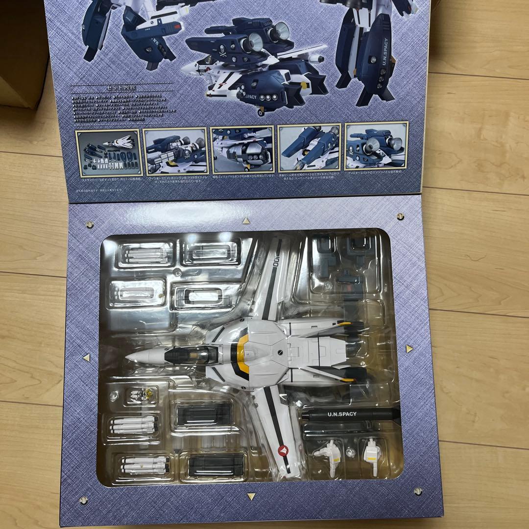 ARCADIA 1/60 VF-1S ロイ・フォッカー専用