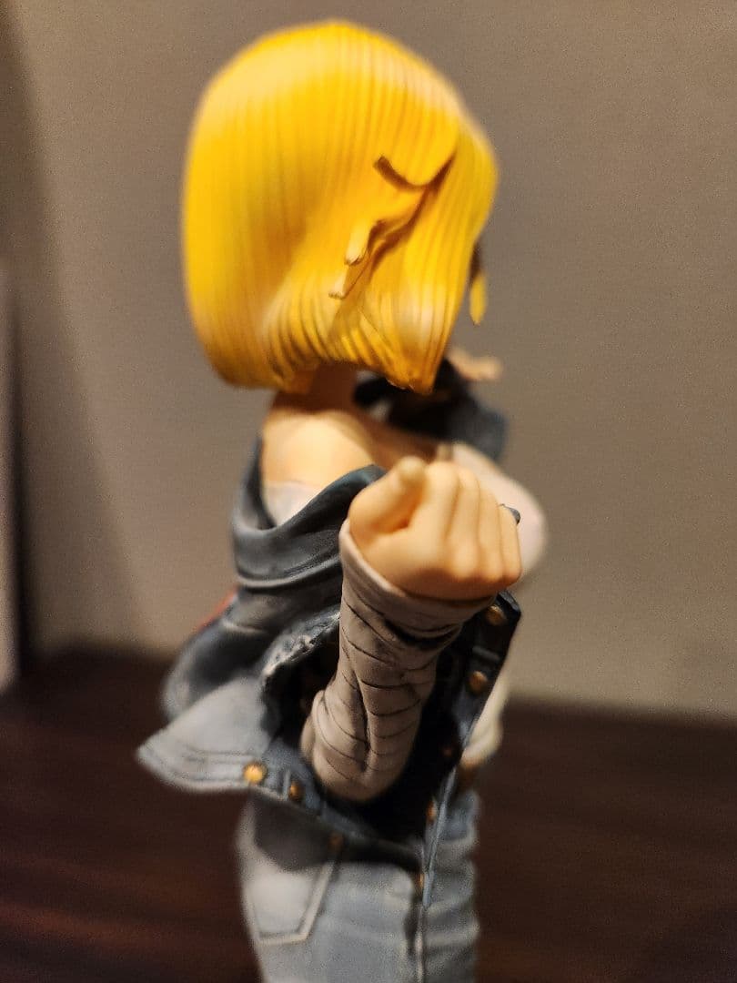 glitter&glamours 18号　フィギュア グリッターグラマラス　生足