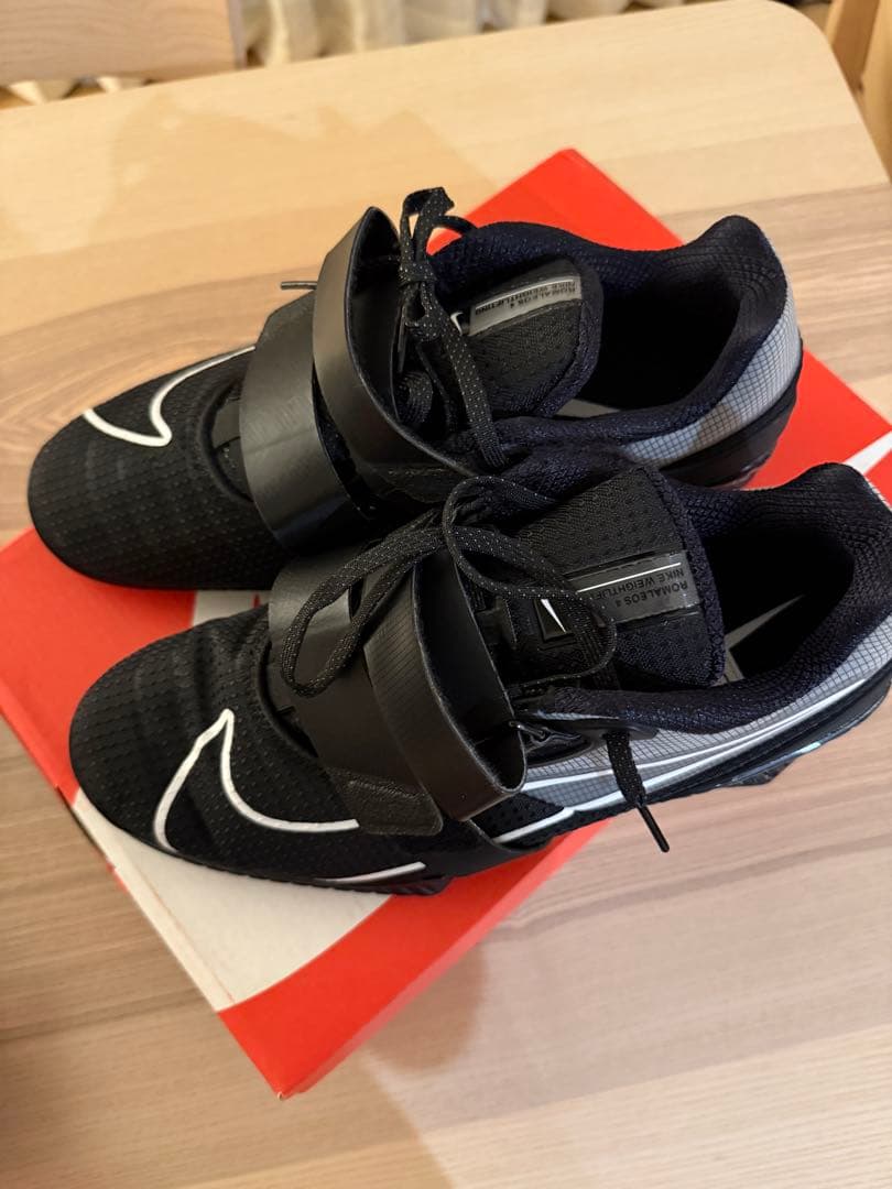 【美品】Nike ロマレス4 　28.0cm