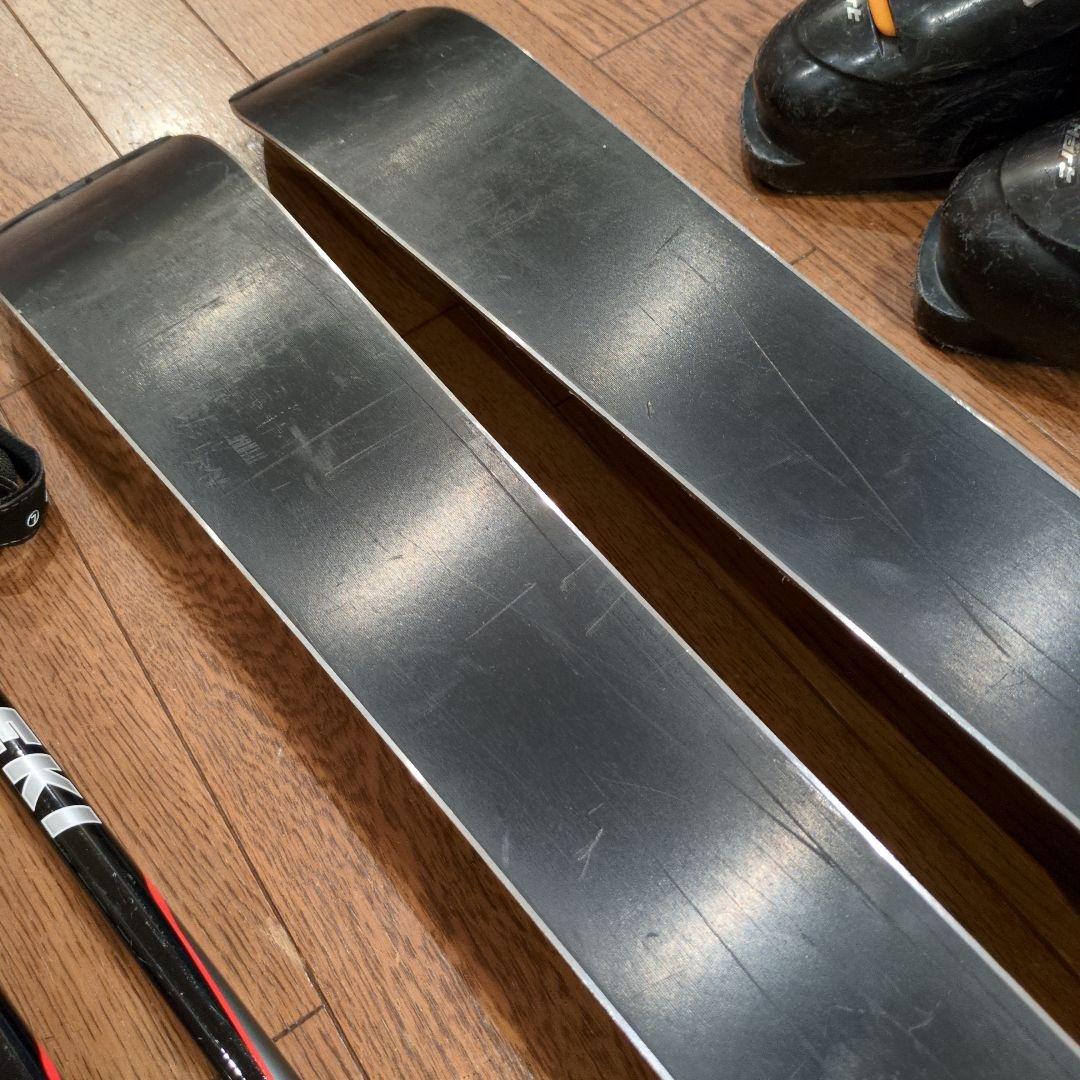 ATOMIC REDSTER 120cmジュニア スキーセット ブーツ付き