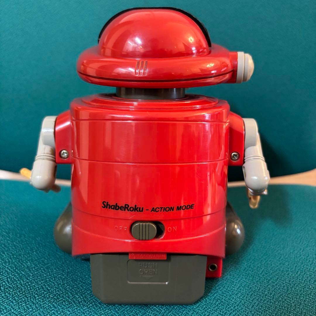 TOMY ShabeRoku 赤いロボットラジオおもちゃ