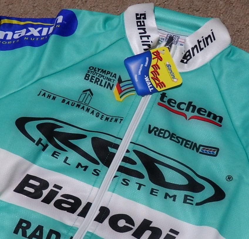 新品　ビアンキ　ウィンタージャケット　Mサイズ　Santini社製