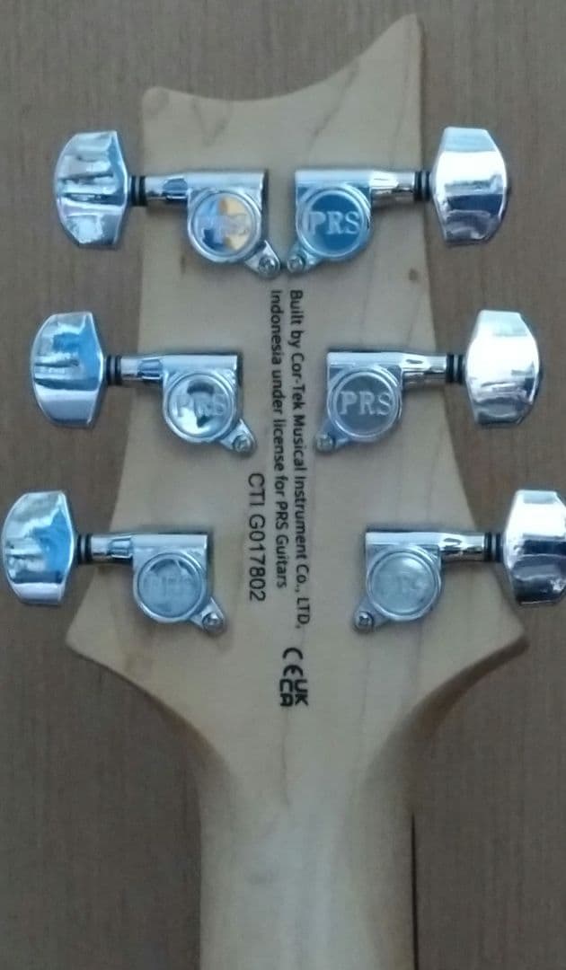 PRS SE NF3 Pearl White ローズネック