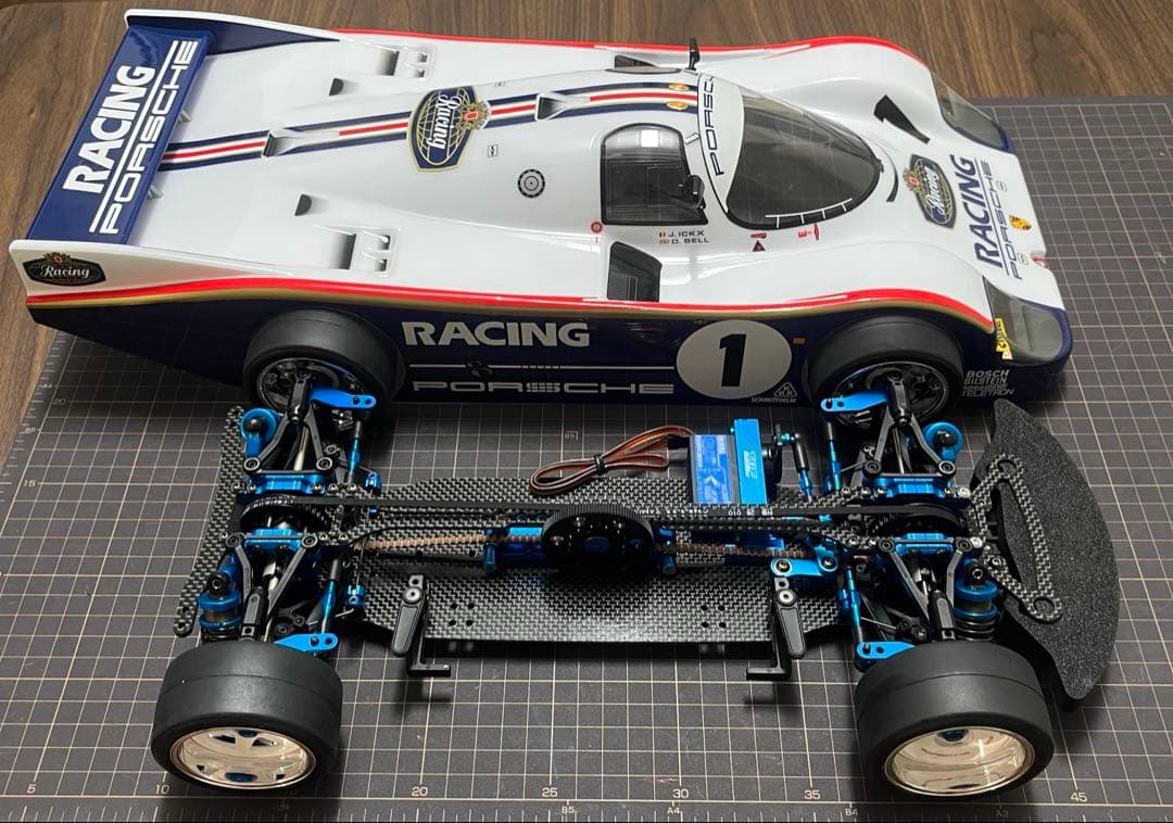 確認用タミヤTRF421 PORSCHE956 1号車