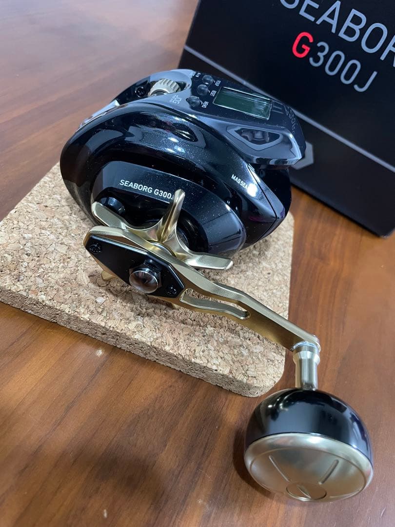 ✨中古美品✨DAIWA SEABORG G300J 電動リール 保証書付