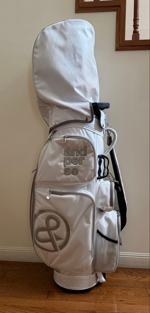and per se ホワイトキャディバッグ
