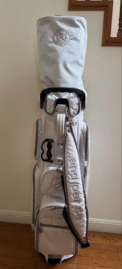 and per se ホワイトキャディバッグ