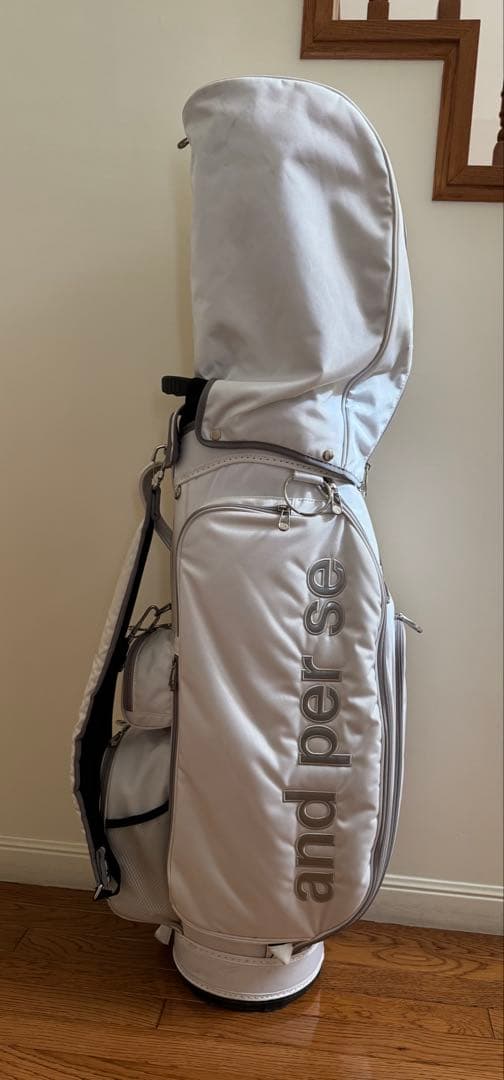 and per se ホワイトキャディバッグ
