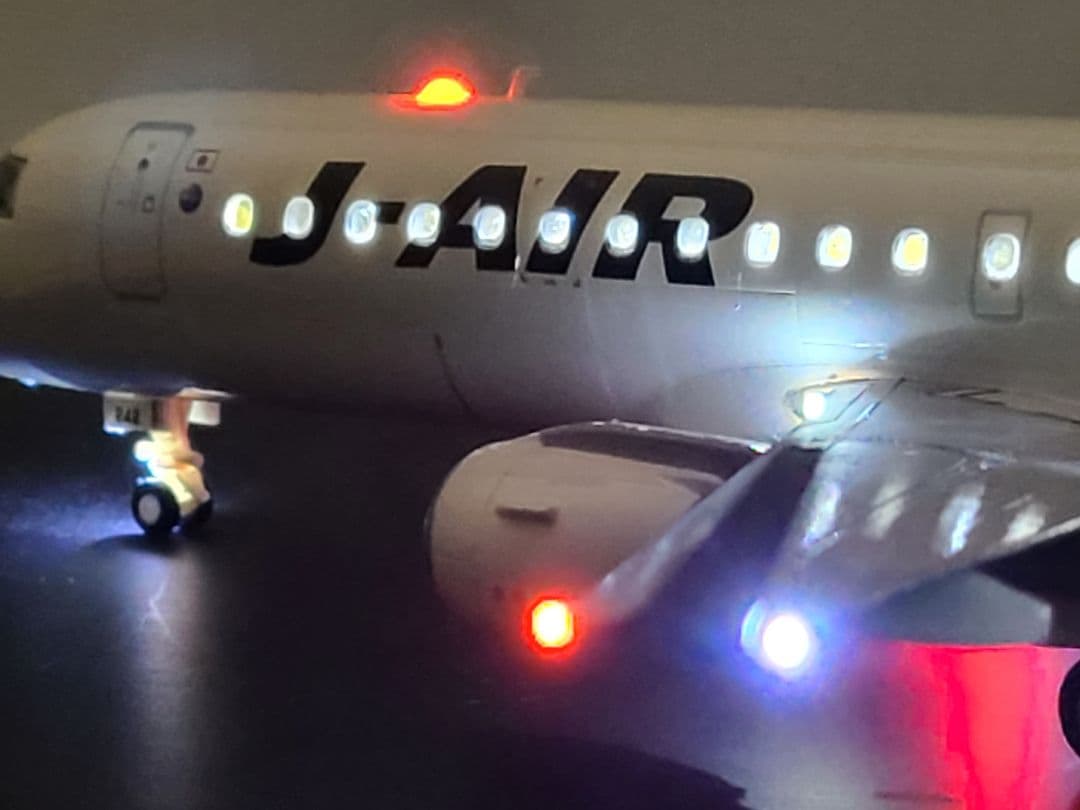 JAL エンブラエル E190 LED仕様 完成品