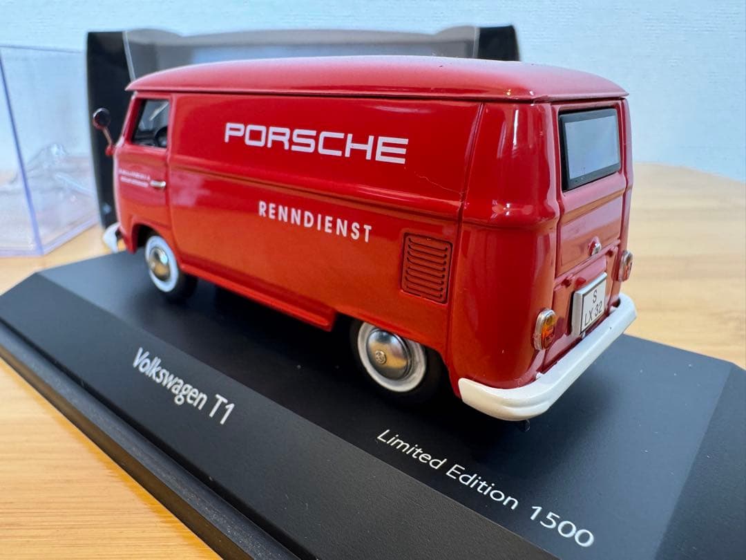 【Schuco】限定1500台 Volkswagen T1 『PORSCHE』