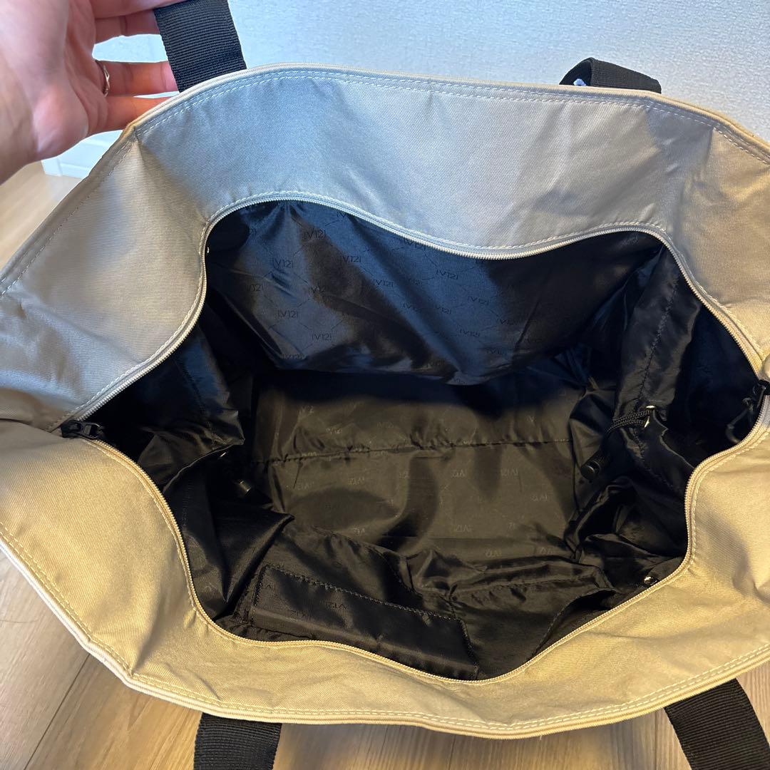 V12 ベージュ ボストンバッグ