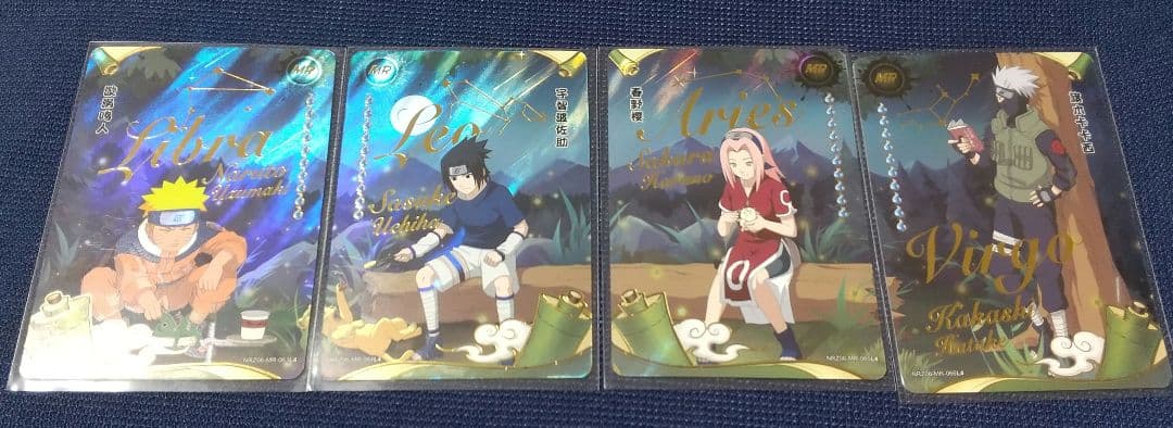NARUTO 海外限定 カード ナルト サスケ サクラ カカシ 箔押
