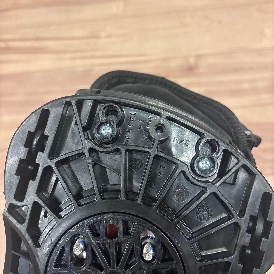 ブラック スノーボード ビンディング