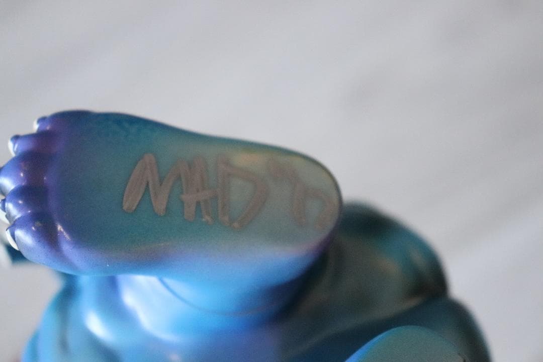 新品mujicheng99×Michael Deveraサイン入り1点物ソフビ2