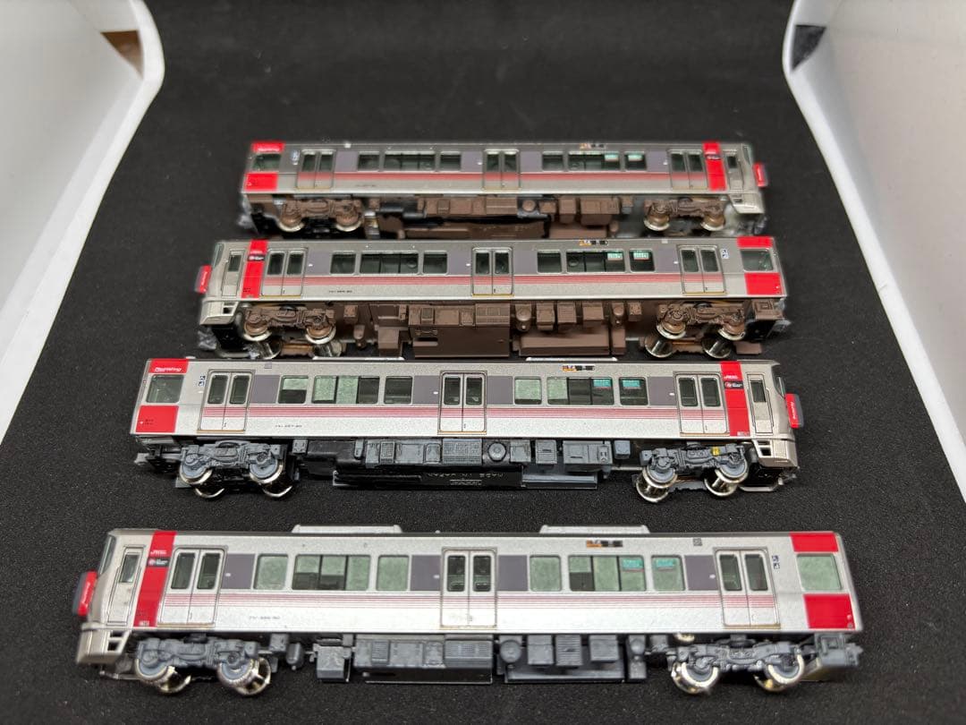 KATO 227系RedWing 2+2両セット