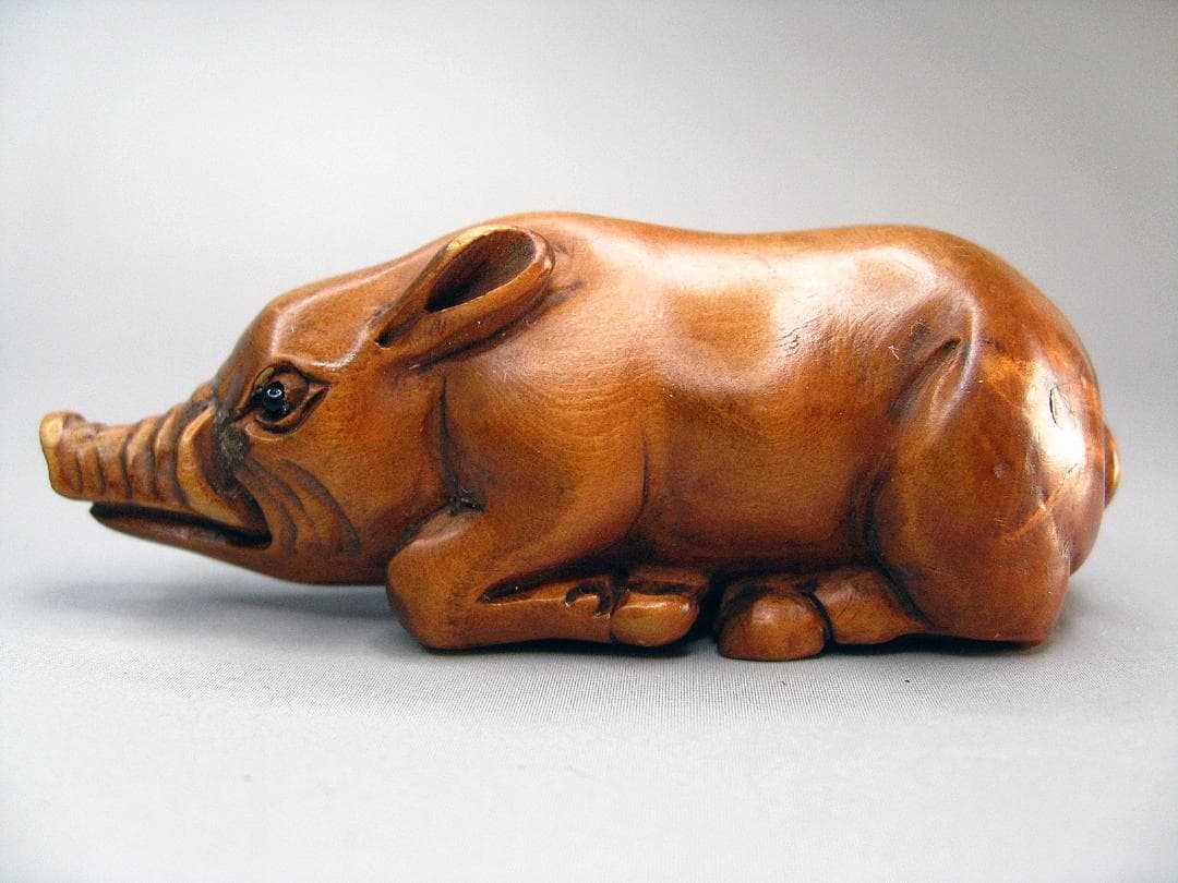 #帝室技芸員 #石川光明 #猪 #根付 #いのしし #イノシシ #木彫 #レトロ