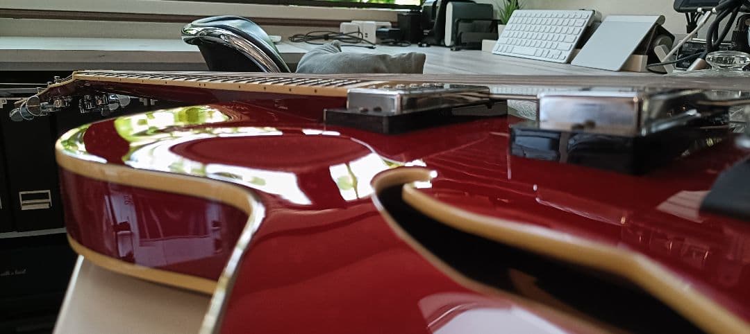 Ibanez AFS75T　フルアコ