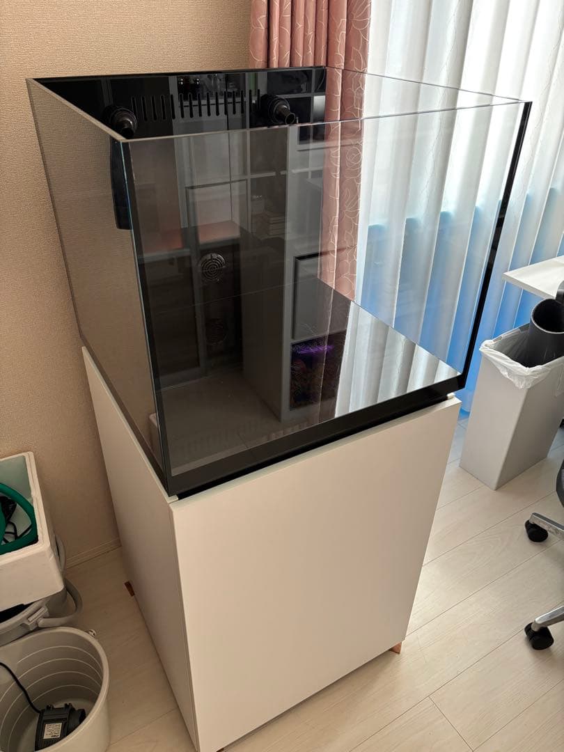 お*な様 60cmオーバーフロー水槽　Neptunian cube M-PRO6