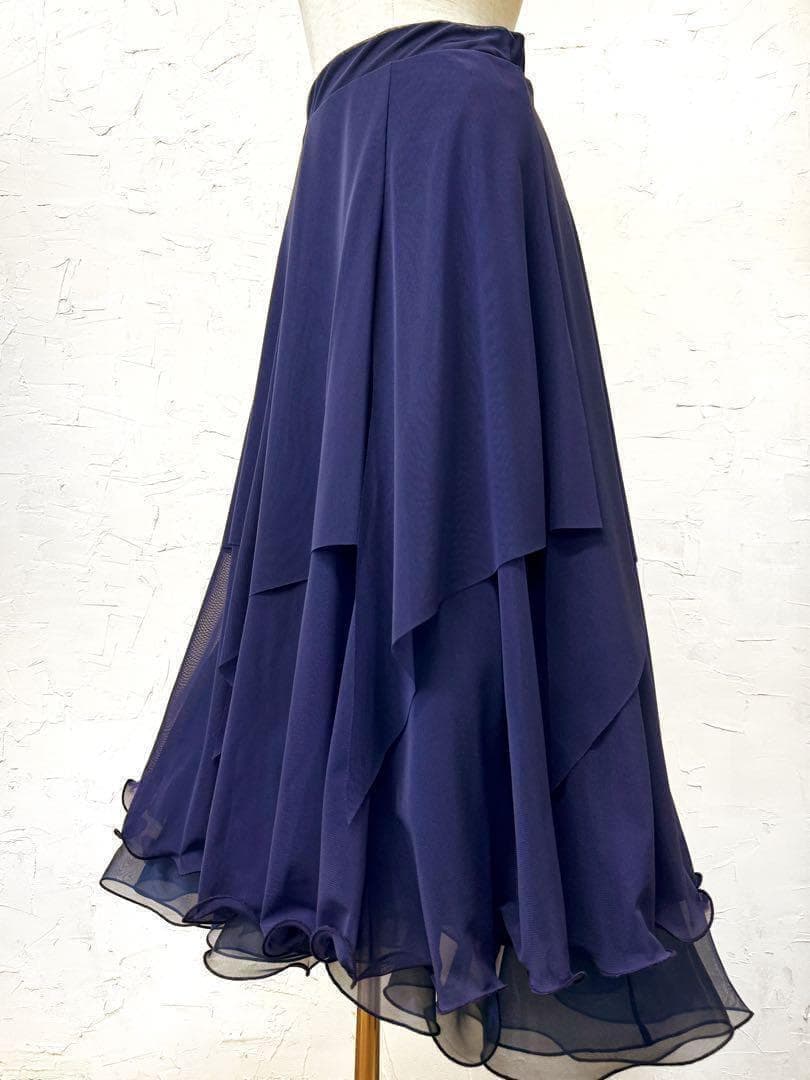 【軽やか】新品　青紫　裾フリル　三段ロングデザインスカートｄ87