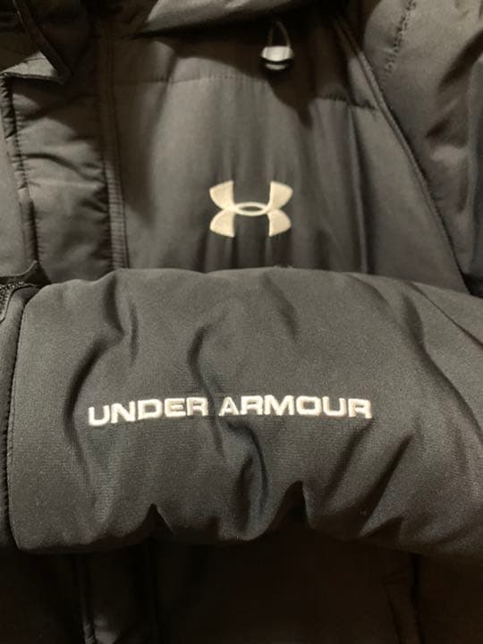 美品 UNDER ARMOR ベンチ コート