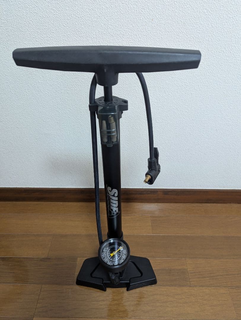 ぴ*ん様 カノーバー クロノス　CAC-028　700✕28C シマノ21段変速