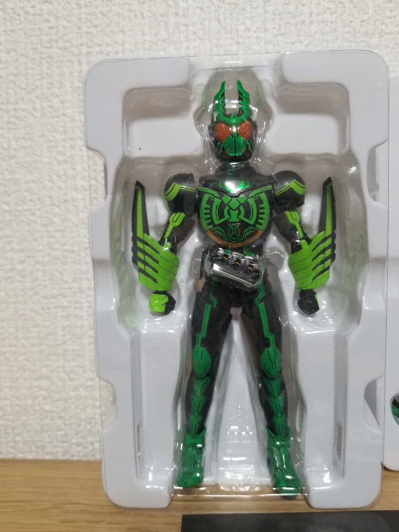仮面ライダーオーズ　真骨彫　アーツ　ガタキリバコンボ