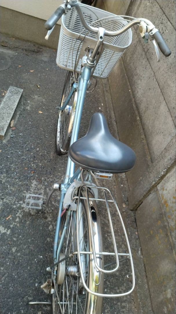 ブリヂストン　ジョブナ【引き取り限定】　26インチ　内装３段　オートライト