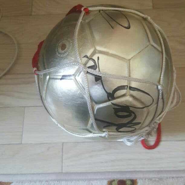 イチローのサッカーボール本人のサインいり