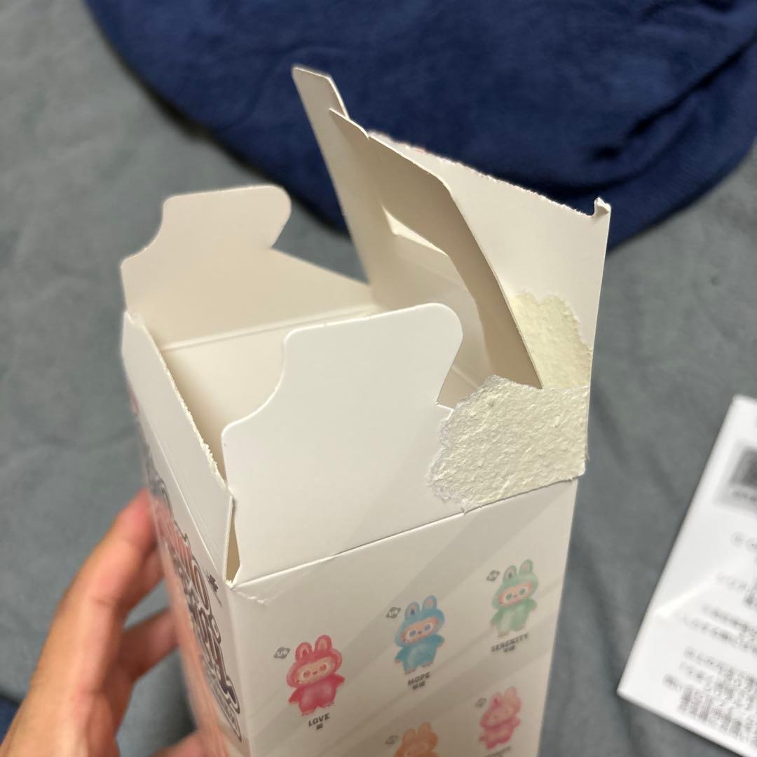 ラブブ　シークレット　POP MART Big into Energy 未使用