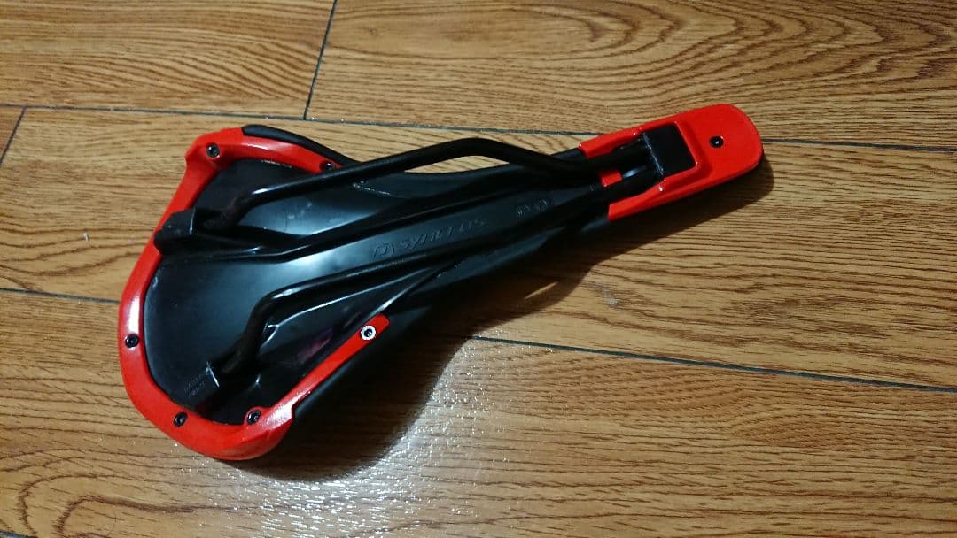 syncros サドル