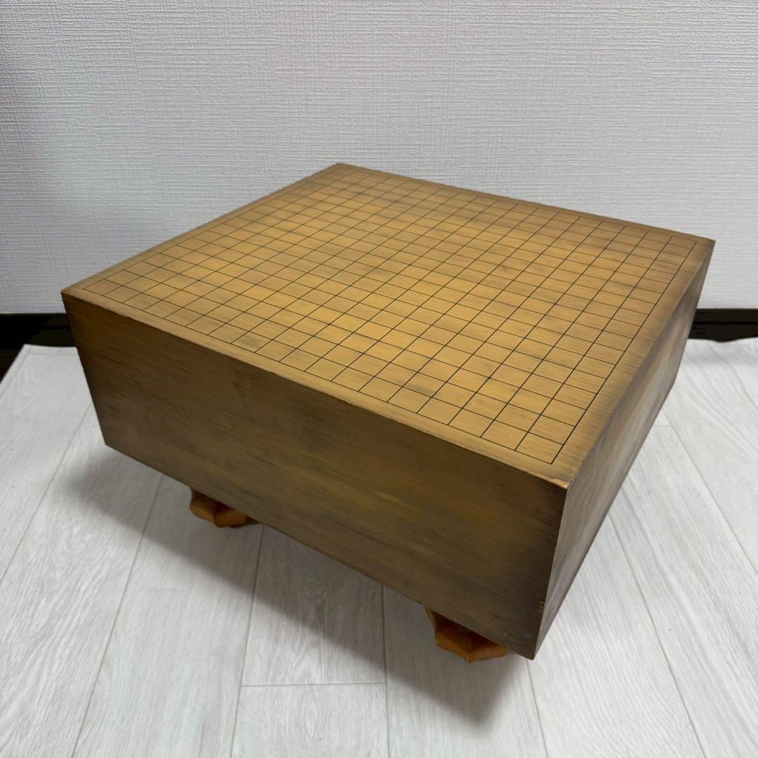新榧 碁盤 脚付き 碁盤 厚み約5寸7分 45.5×42cm 高級囲碁盤 天然木