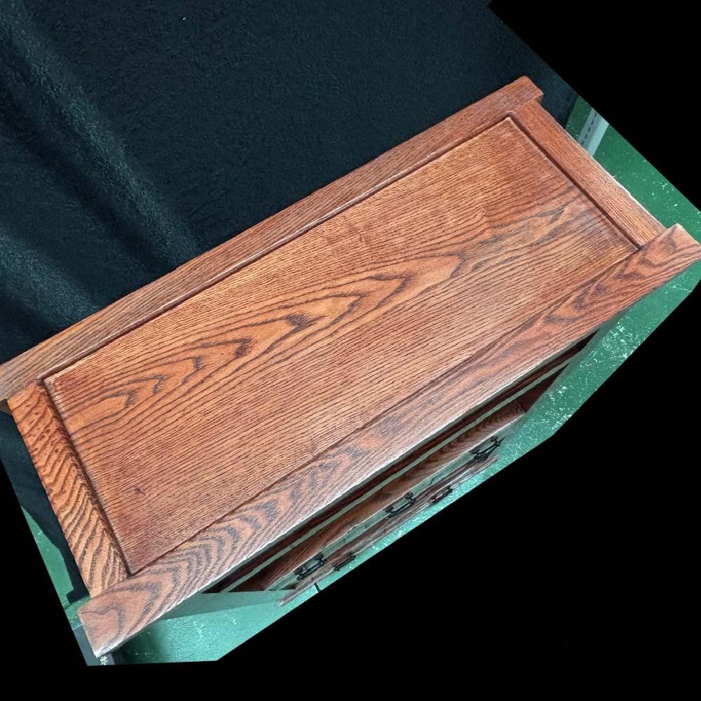 お買い得！ 高級家具 オーク(ナラ)無垢材 飾り棚 茶箪笥 レトロ 小振り