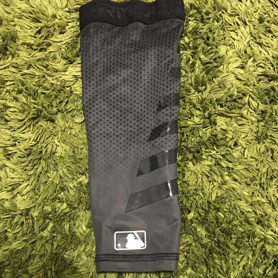 ブライスハーパーモデル　アームスリーブ