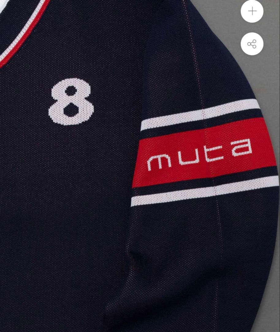 ムータ　Vネック ニット