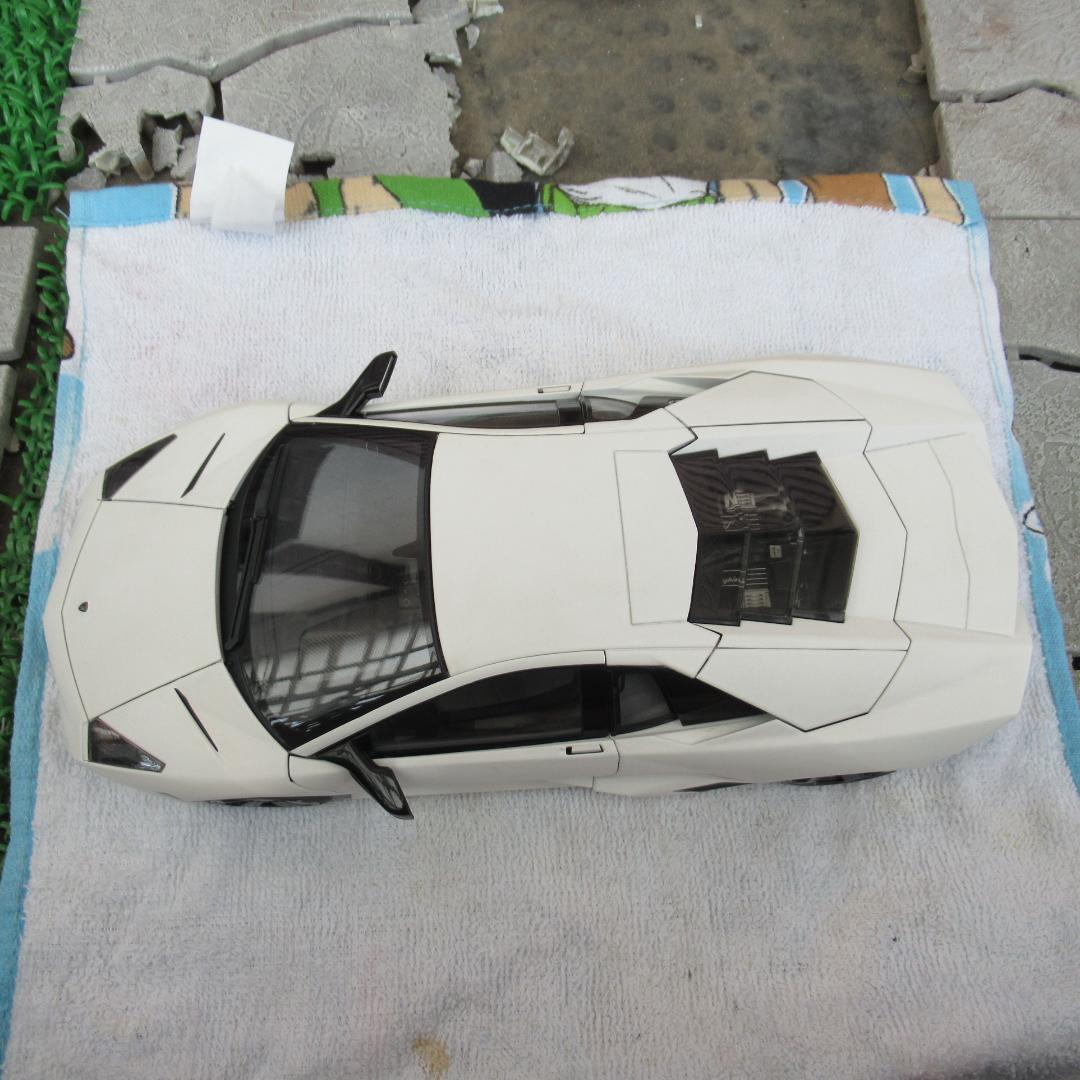 オートアートAUTOartモデルカー1/18ランボルギーニレヴェントン74594
