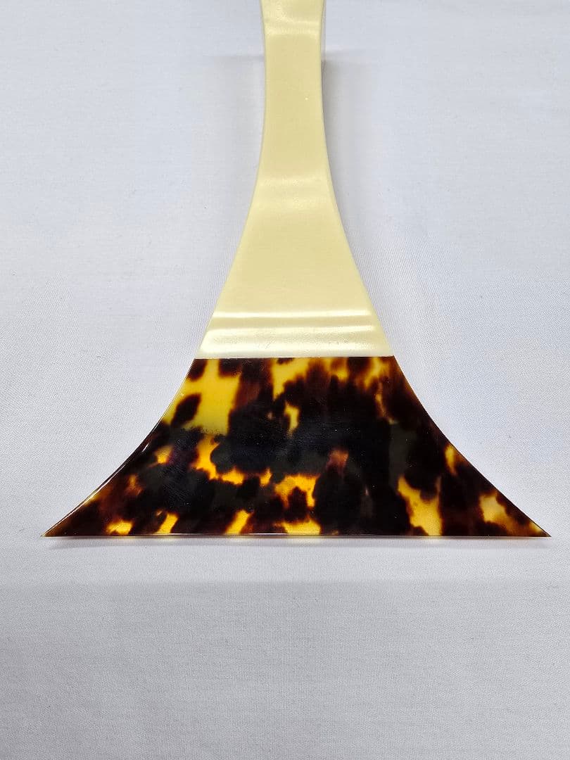 未使用　地唄三味線　一富士の津山本鼈甲撥　75号