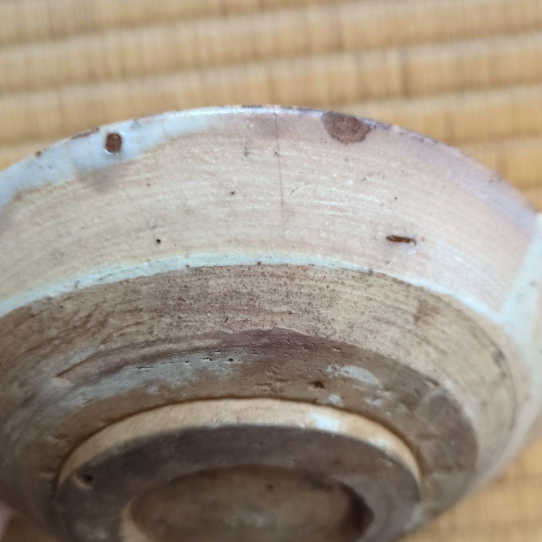 陶器製の円形皿 黒い模様　鉄絵　福字　皿　骨董品　古美術