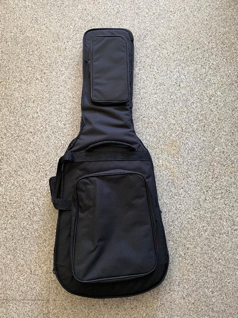 Varita Walnut Beans ケースは別のソフトケースになります。