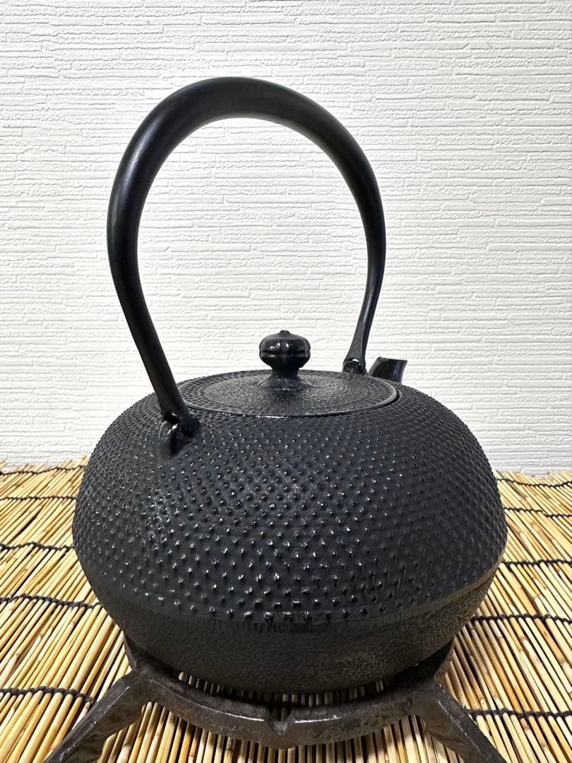 未使用品　南部特製銘(宝星堂)造　１５型アラレ　南部鉄瓶　南部鉄器　調理器具