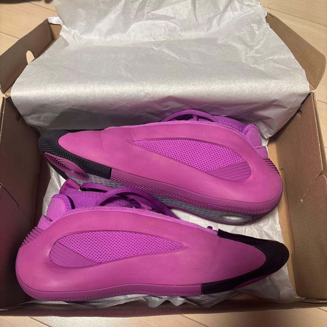 adidas Harden Volume 8 (ハーデン8)