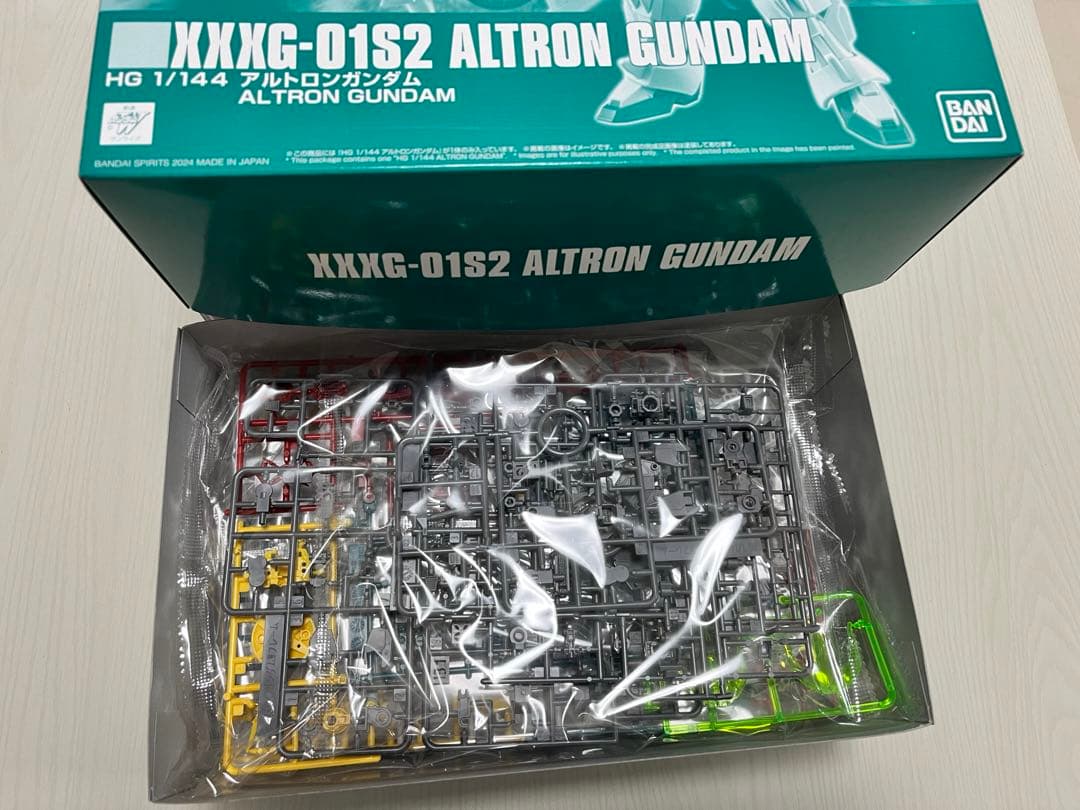 HG ローゼンズール　HG アルトロンガンダム