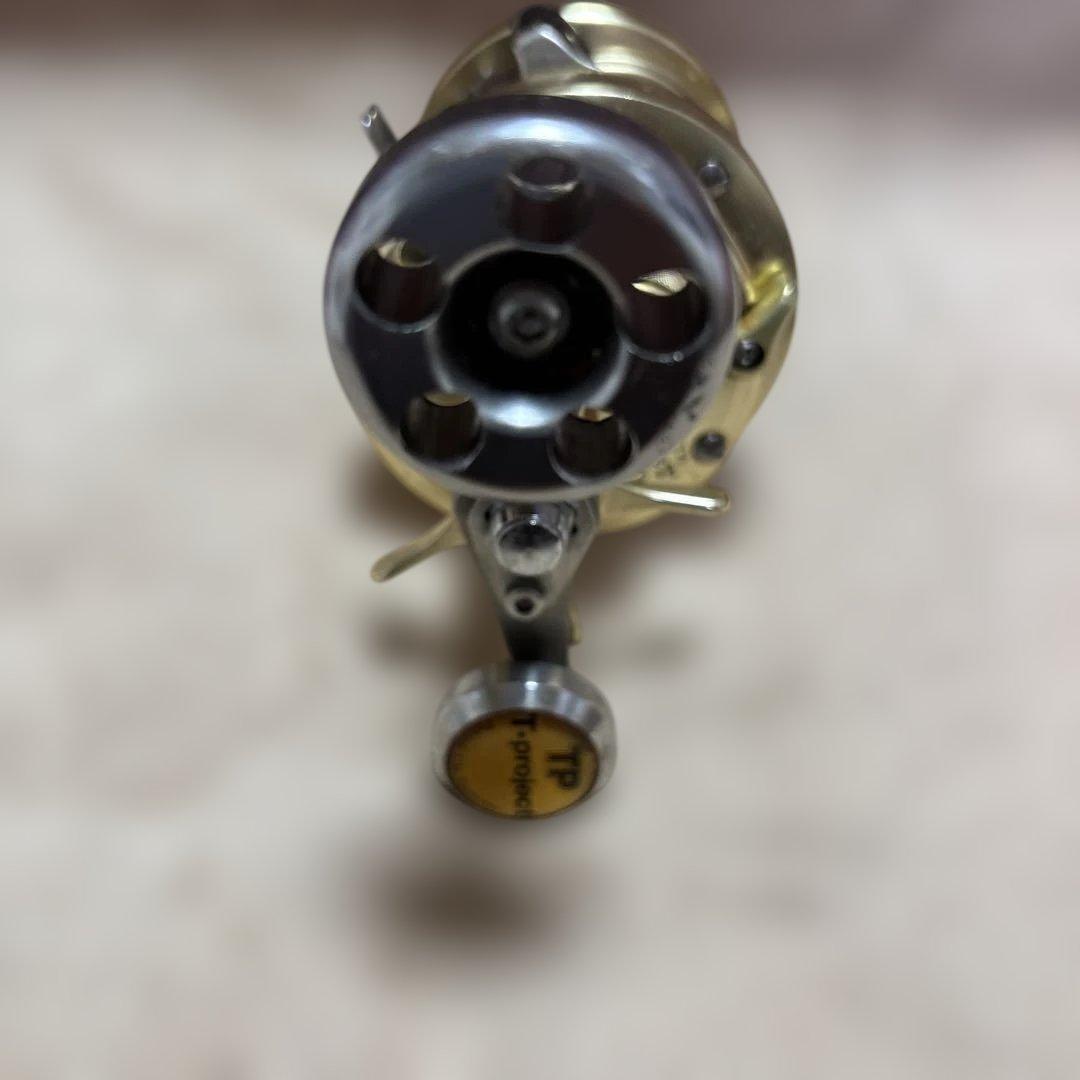 SHIMANO CALCUTTA CONQUEST400（パワーハンドル）