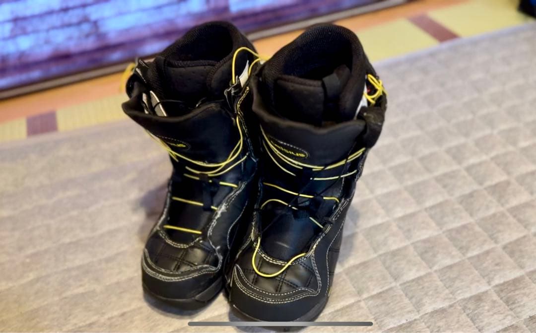 CELSIUS ブーツ23.5センチ