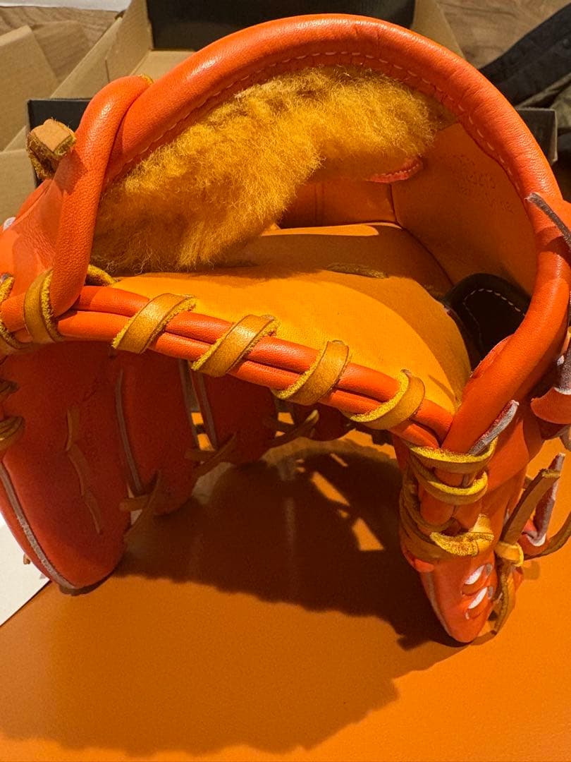 ミズノプロ 硬式グラブ内野手用　サイズ9（新品未使用）