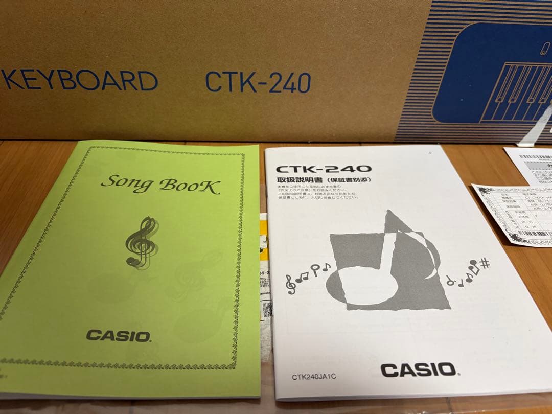 新品同様CASIO　電子キーボード　CTK-240　49鍵盤