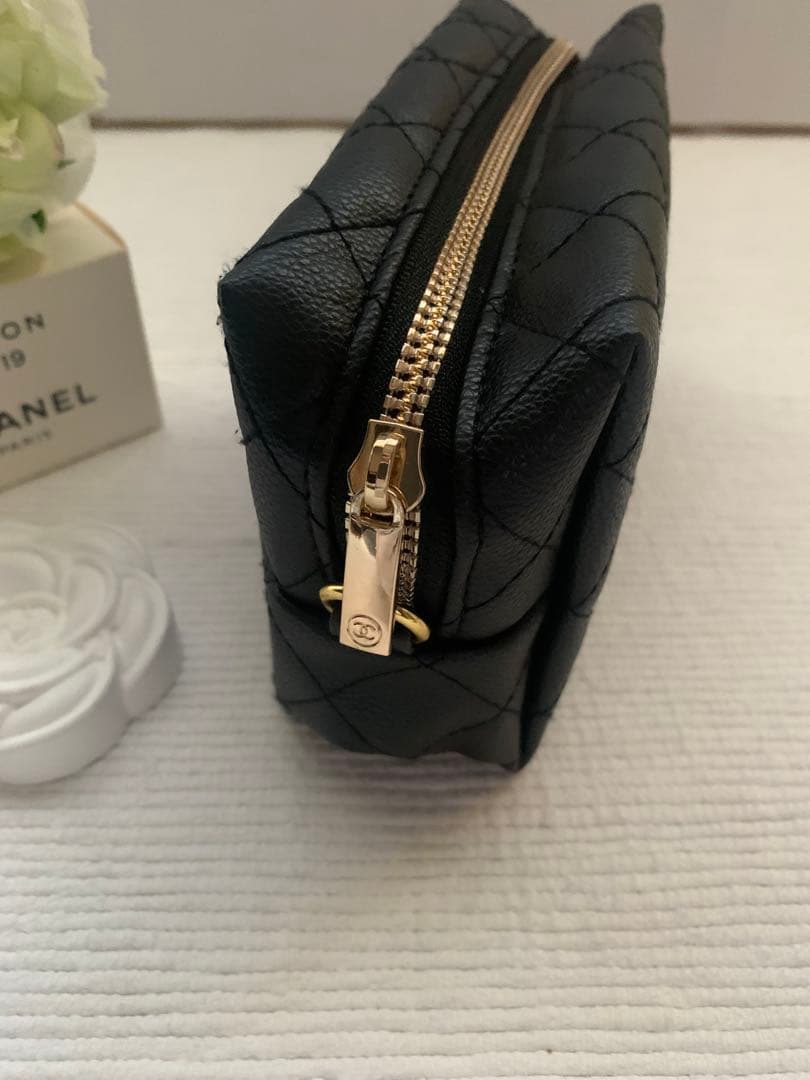 新品CHANELノベルティーポーチ★