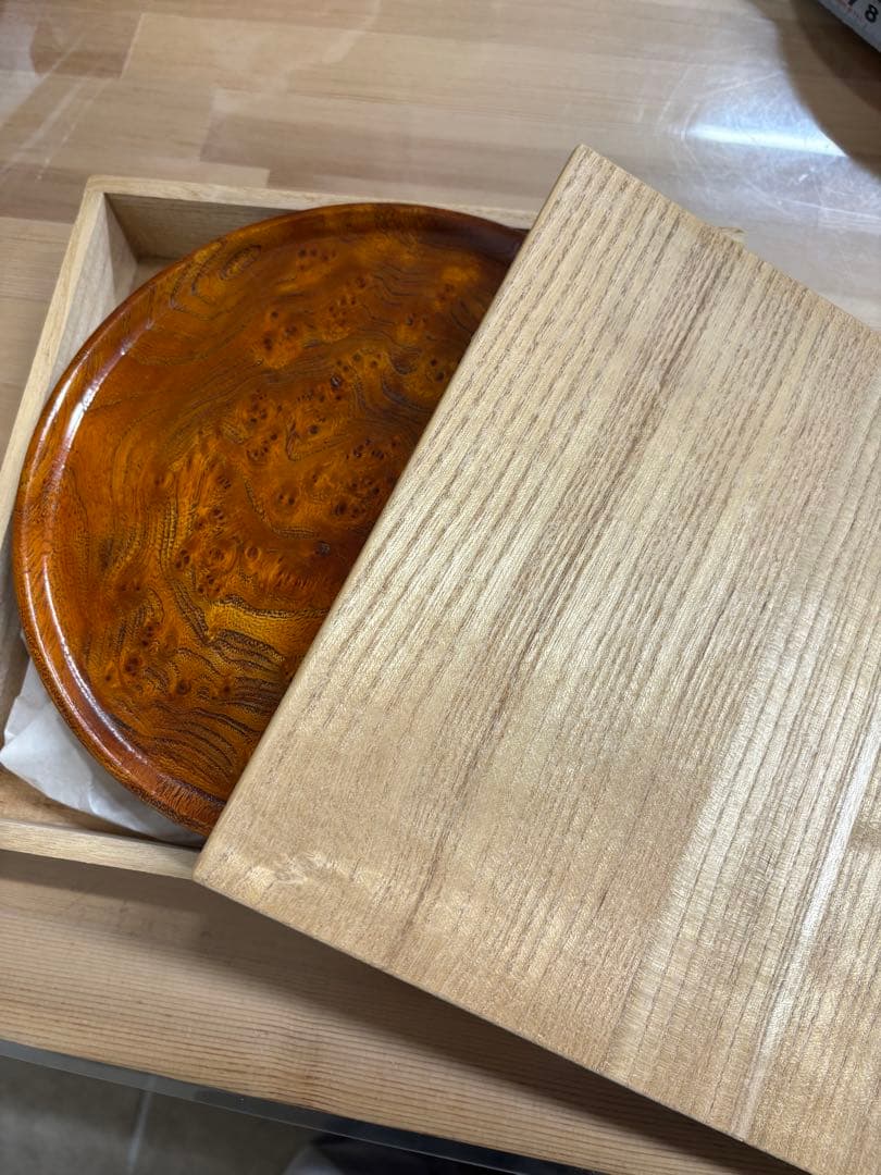 アイヌ　瘤　こぶ　茶菓子盆　拭き漆仕上げ　工芸品　桐箱入り