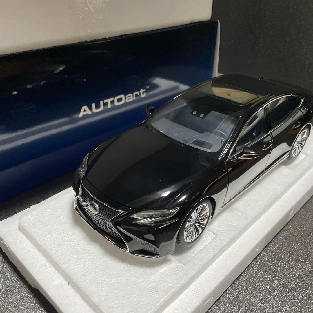 オートアート1/18 レクサスLS500h