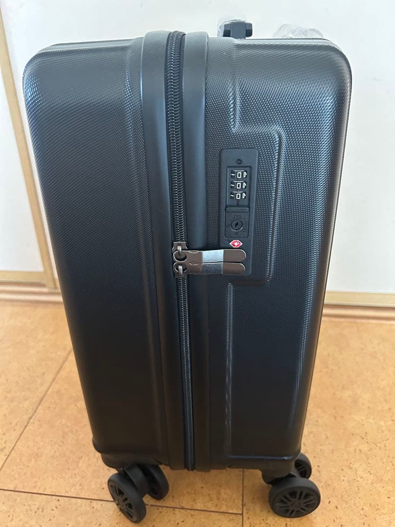 阪神タイガース　スーツケース