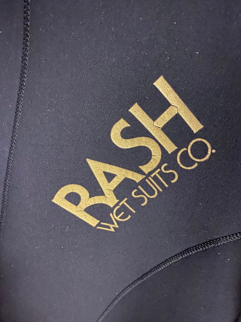 【最終値下】3ミリ　RASH黒ウエットスーツ　オーダー